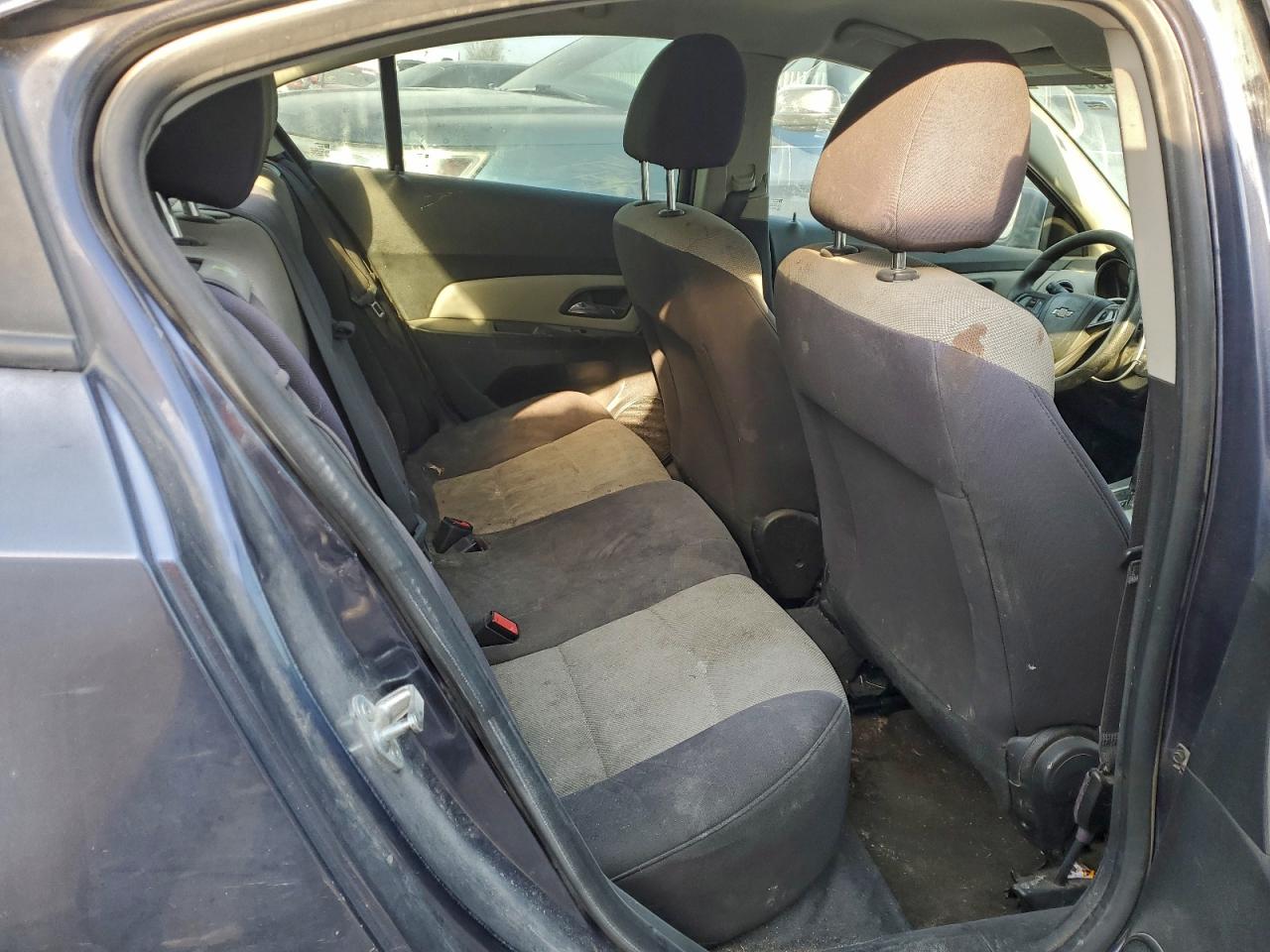 2013 CHEVROLET CRUZE LS photo 10