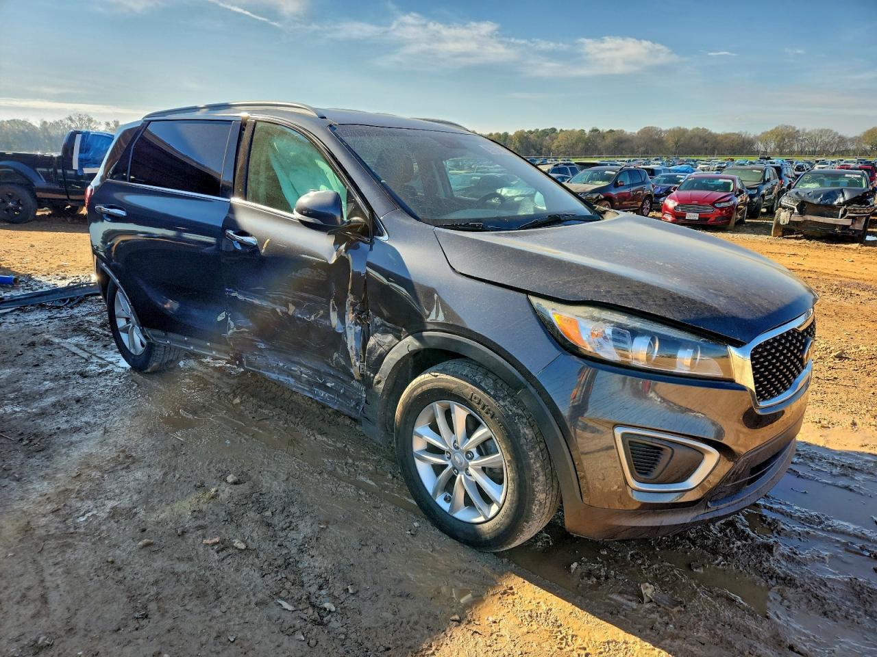 2016 KIA SORENTO LX photo 4