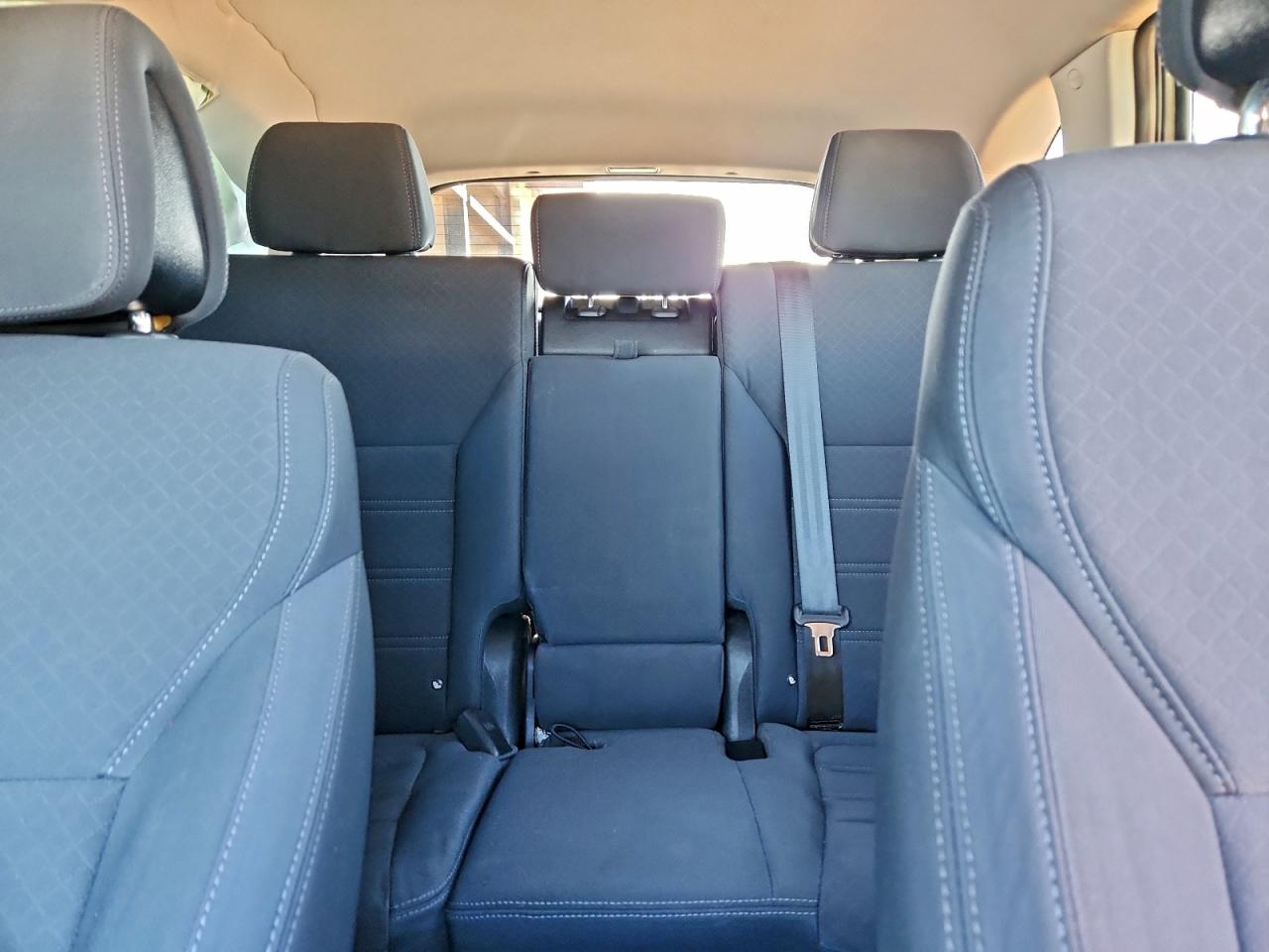2016 KIA SORENTO LX photo 10
