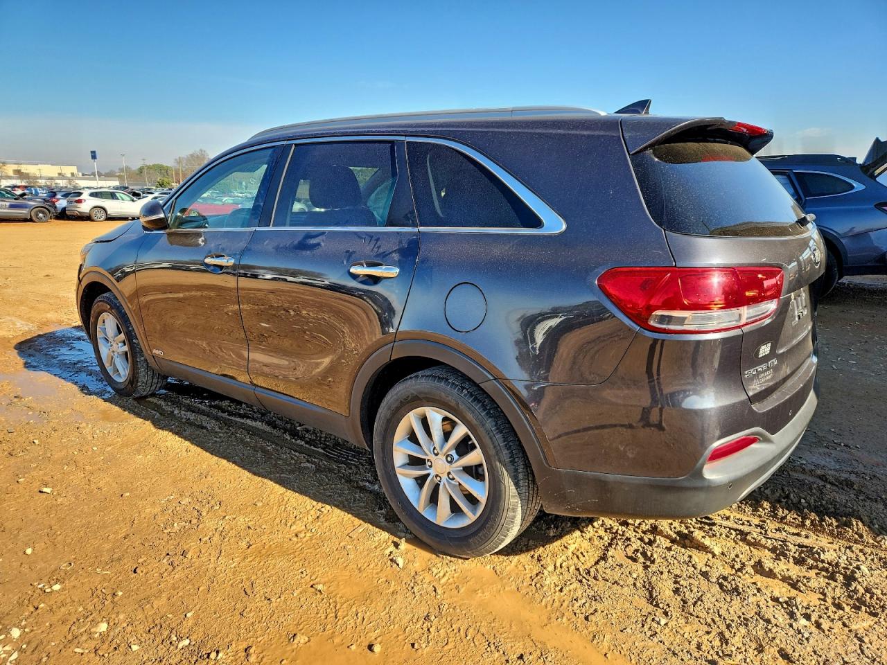 2016 KIA SORENTO LX photo 2