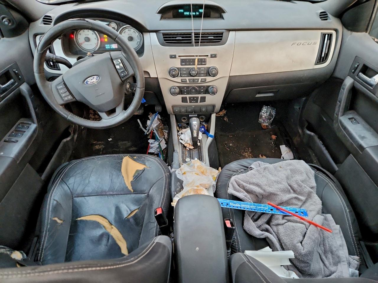 2008 FORD FOCUS SE photo 22