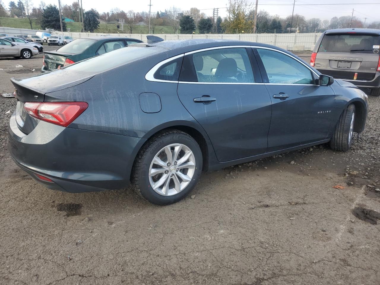 2020 CHEVROLET MALIBU LT photo 3