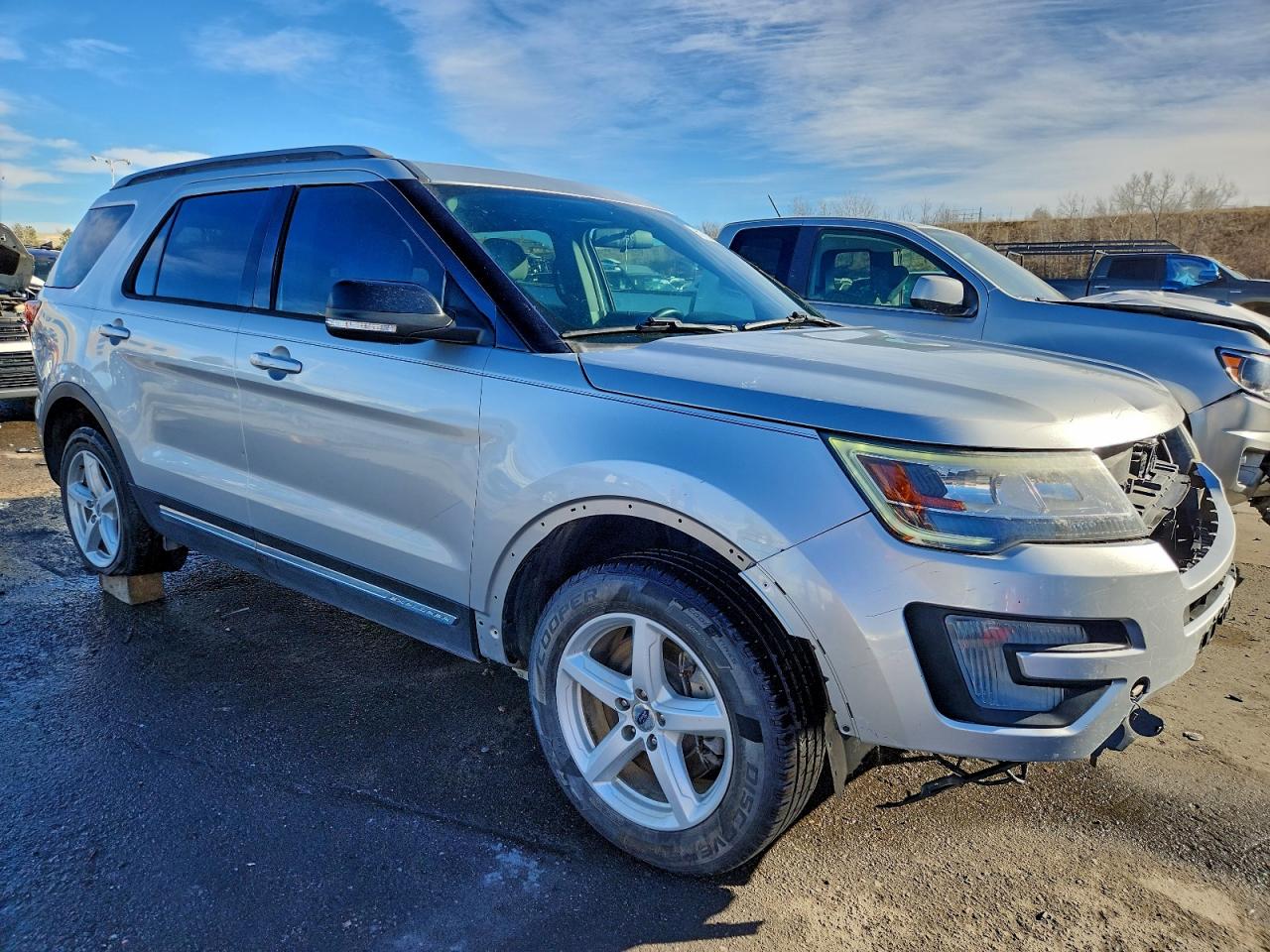 2017 FORD EXPLORER XLT photo 7