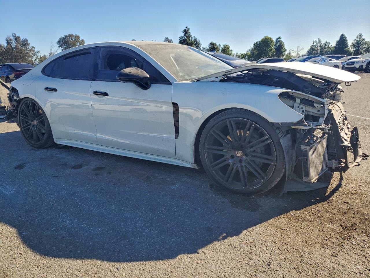 2017 PORSCHE PANAMERA photo 4