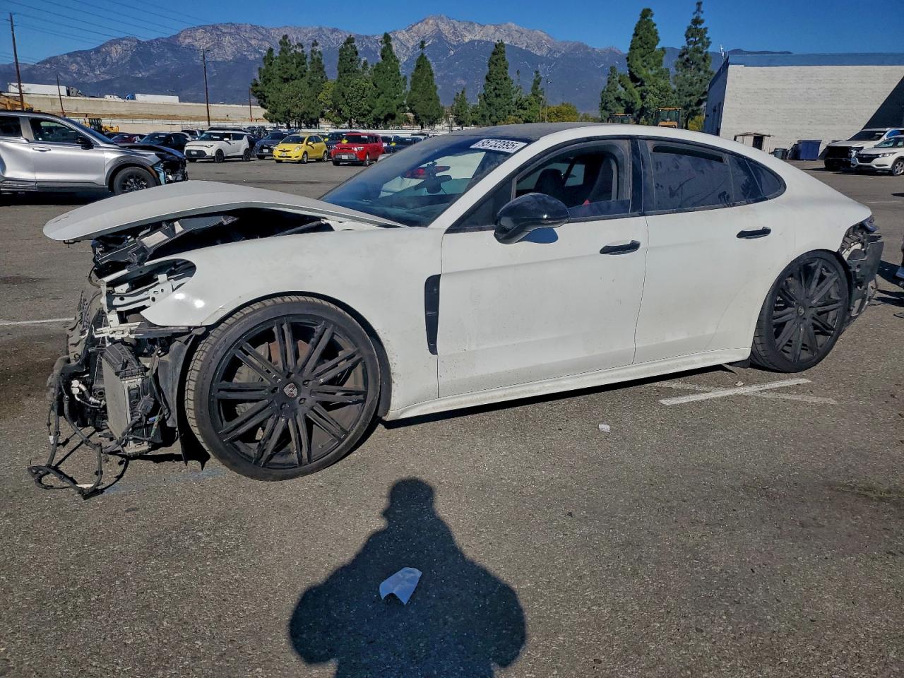 2017 PORSCHE PANAMERA