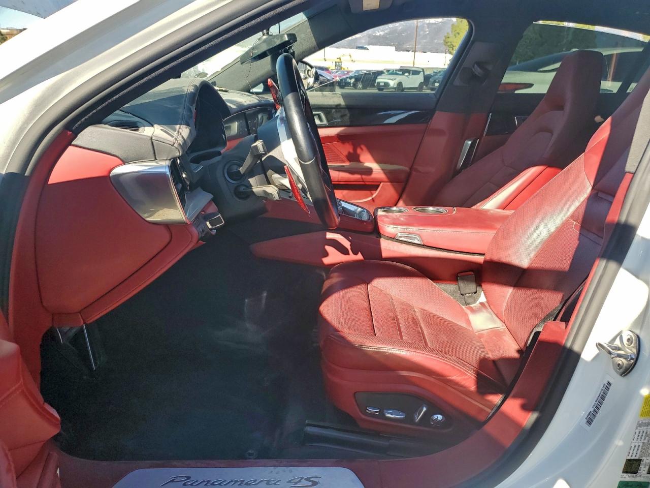 2017 PORSCHE PANAMERA photo 7