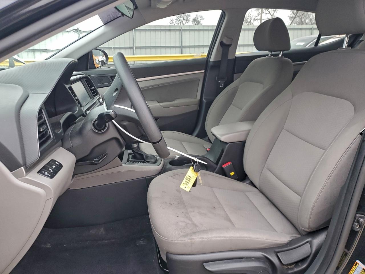 2020 HYUNDAI ELANTRA SEL photo 13