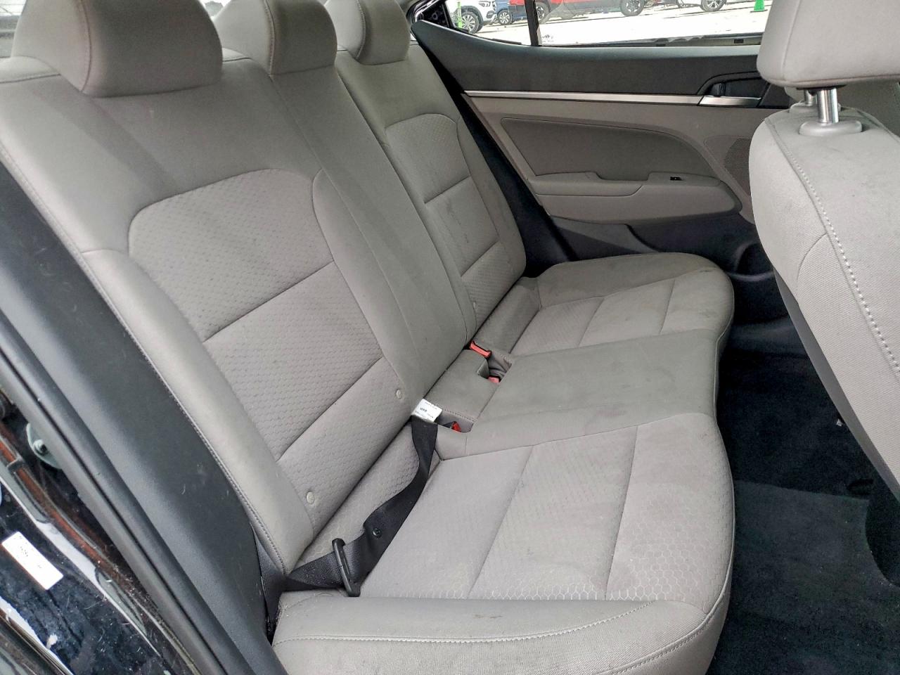 2020 HYUNDAI ELANTRA SEL photo 19