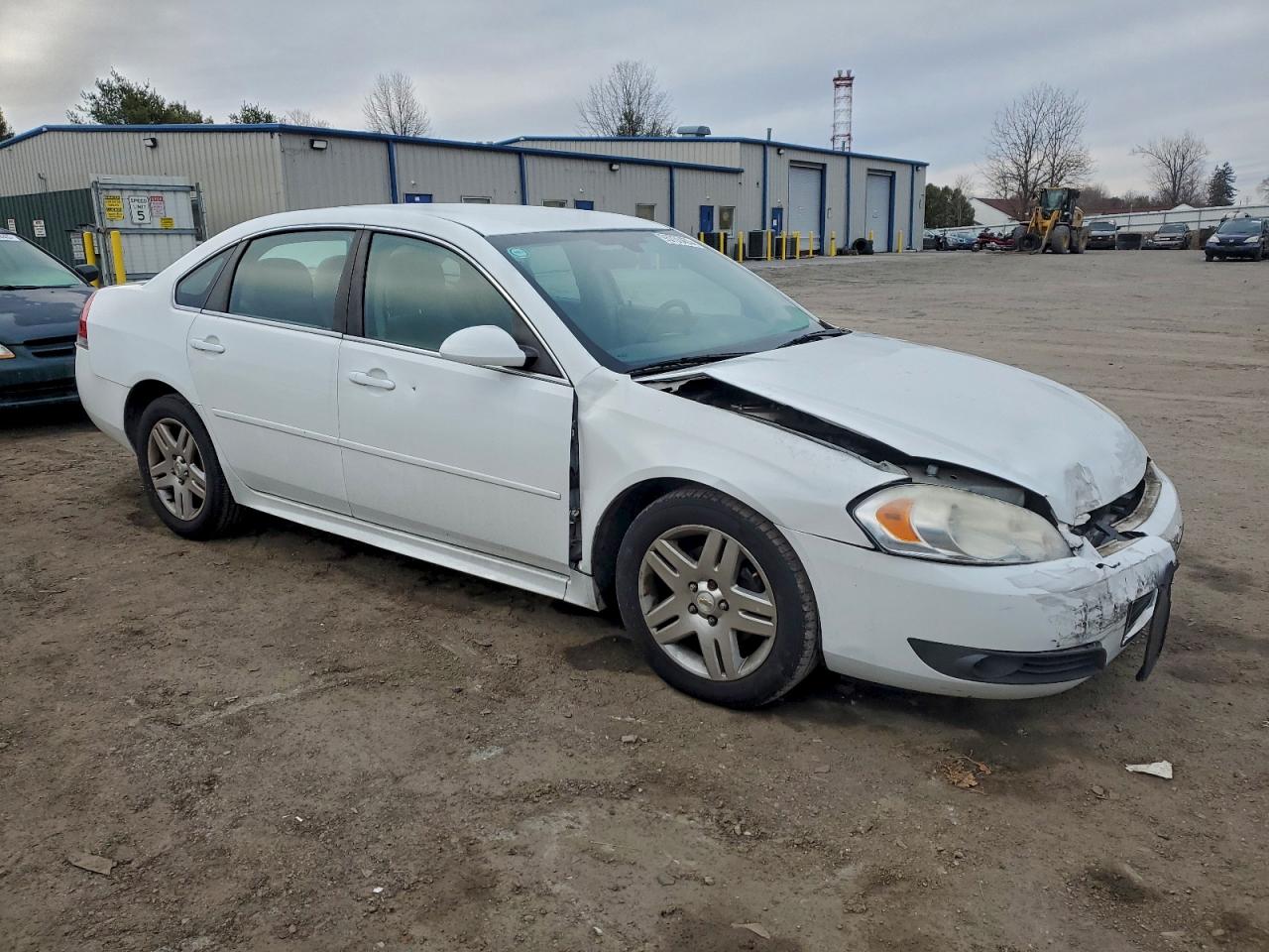 2011 CHEVROLET IMPALA LT photo 4