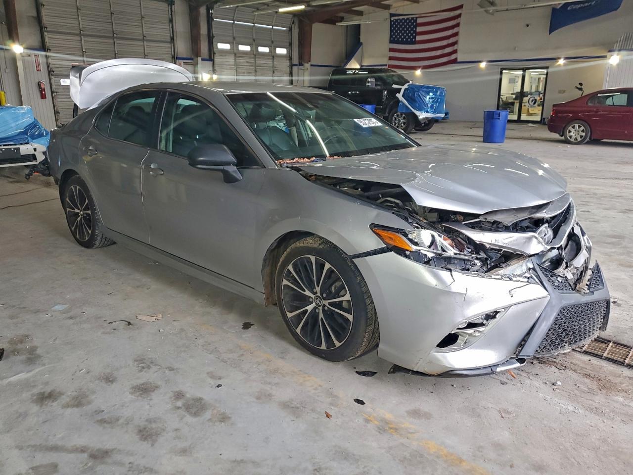 2018 TOYOTA CAMRY SE photo 13