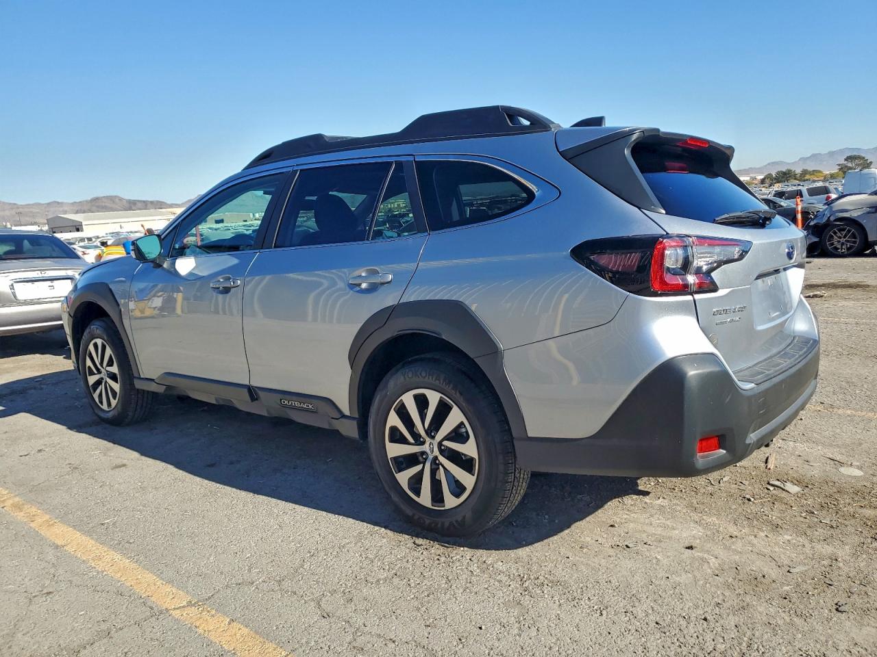 2025 SUBARU OUTBACK PREMIUM photo 3