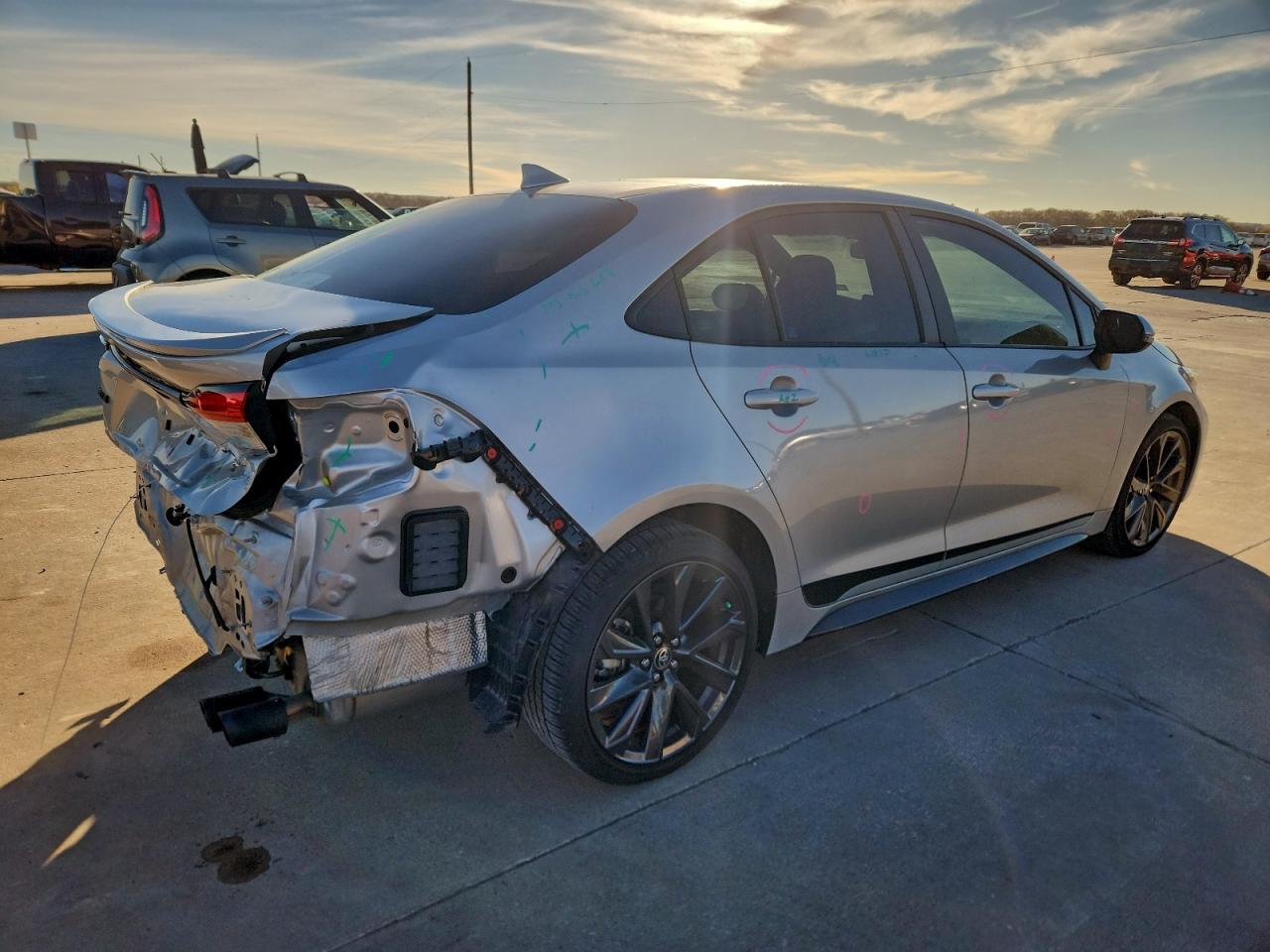 2024 TOYOTA COROLLA SE photo 3