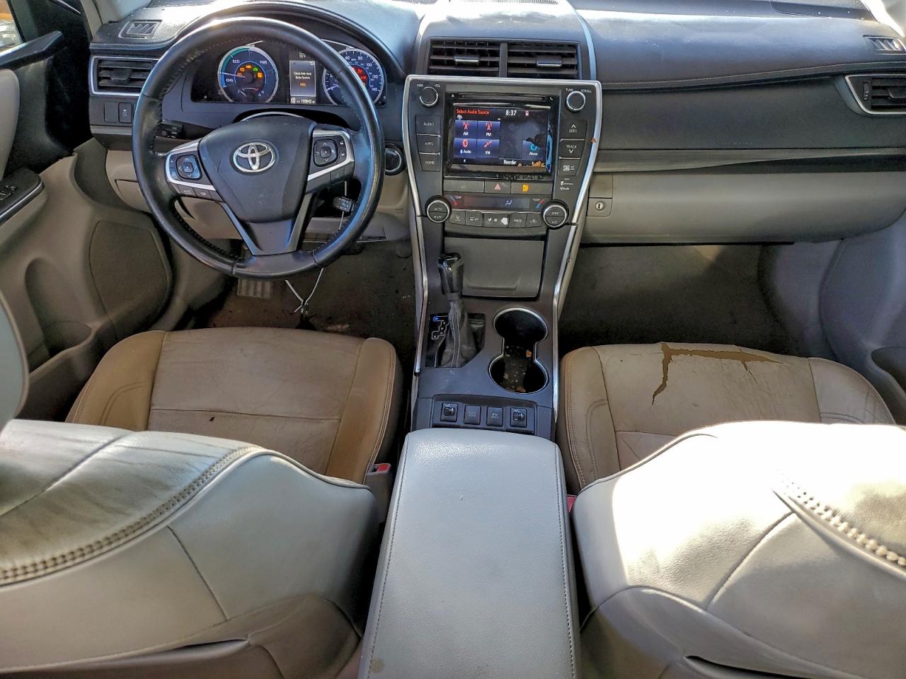 2015 TOYOTA CAMRY HYBRID photo 8