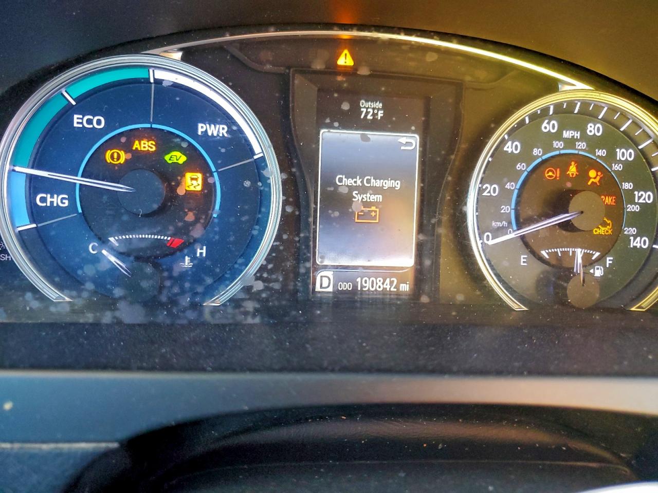 2015 TOYOTA CAMRY HYBRID photo 9