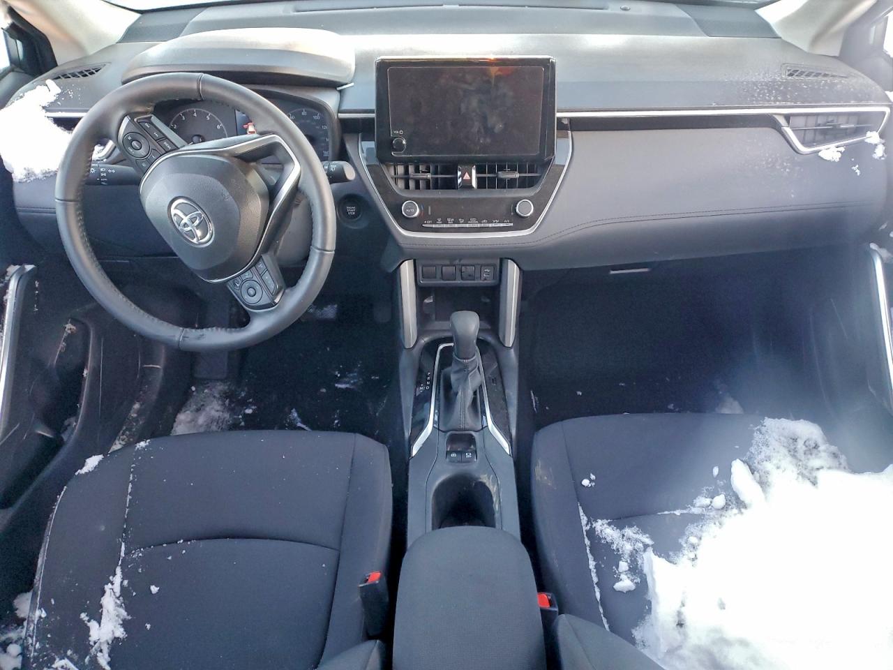 2024 TOYOTA COROLLA CROSS LE photo 22