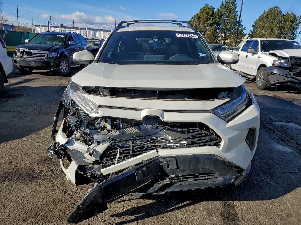 2022 TOYOTA RAV4 SE photo 5