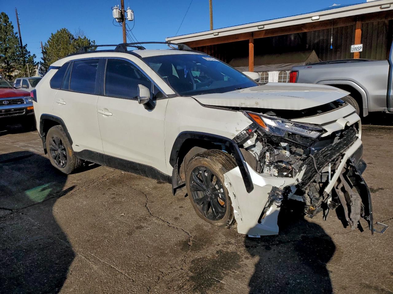 2022 TOYOTA RAV4 SE photo 4