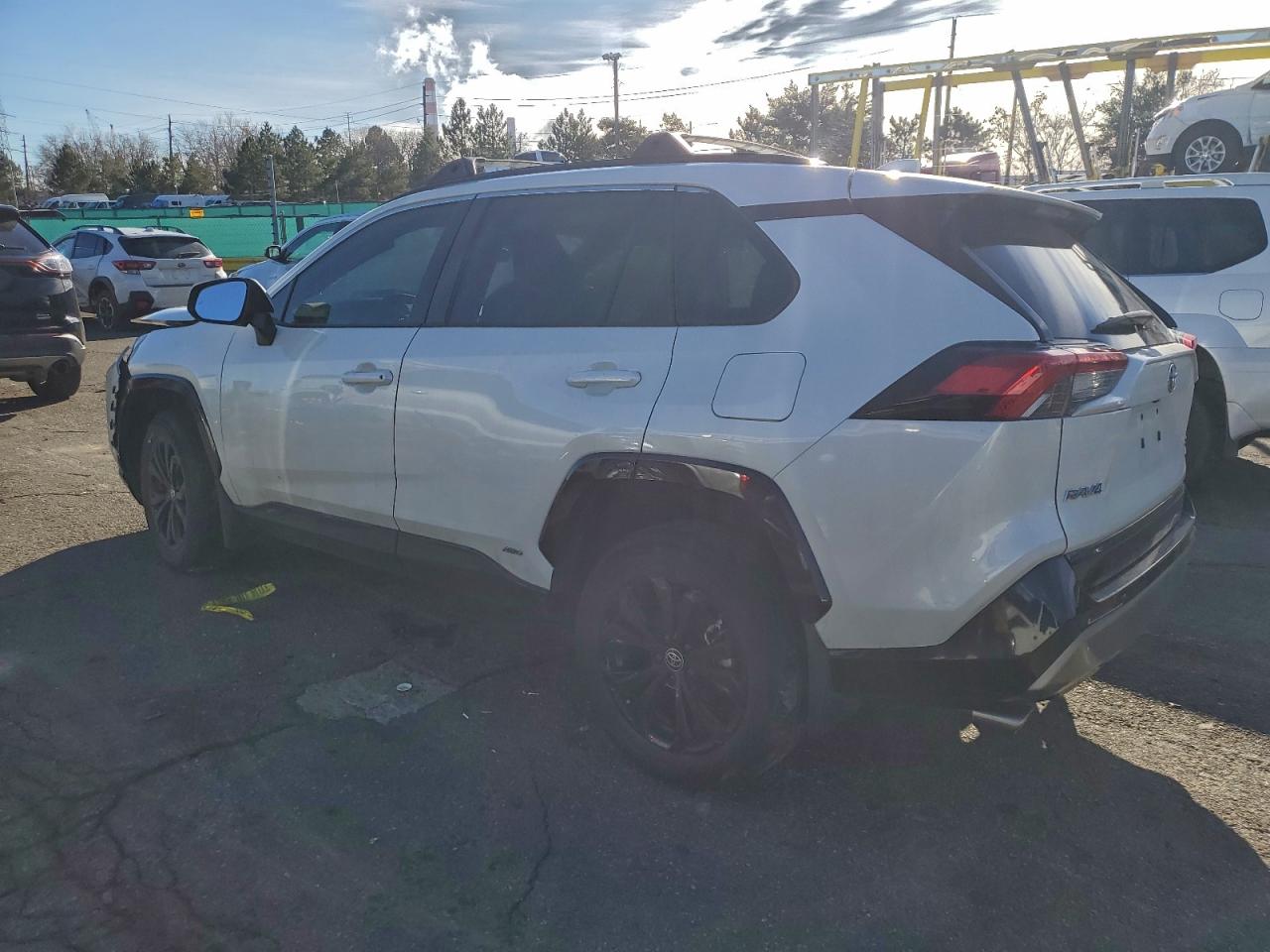 2022 TOYOTA RAV4 SE photo 2