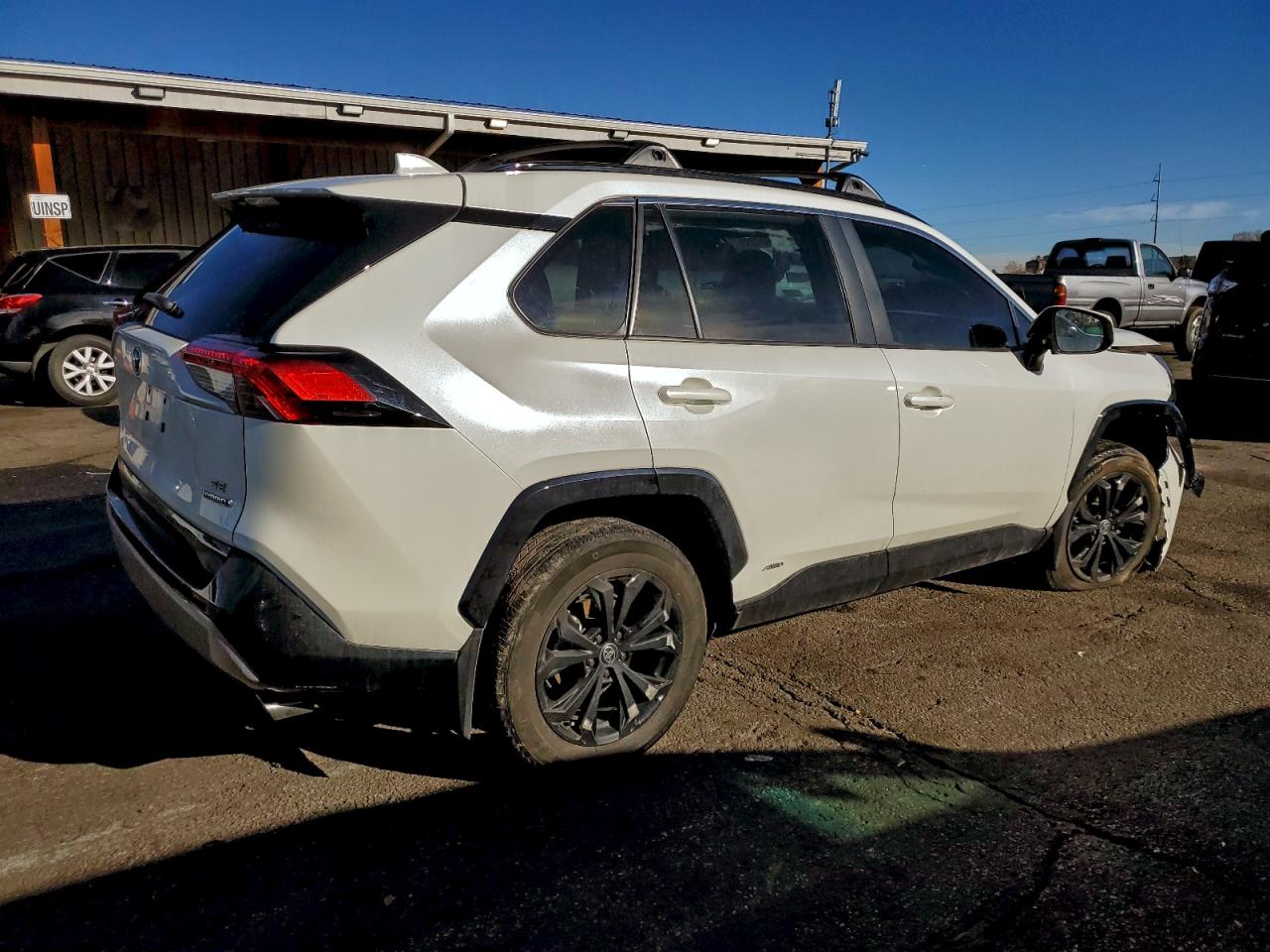 2022 TOYOTA RAV4 SE photo 3