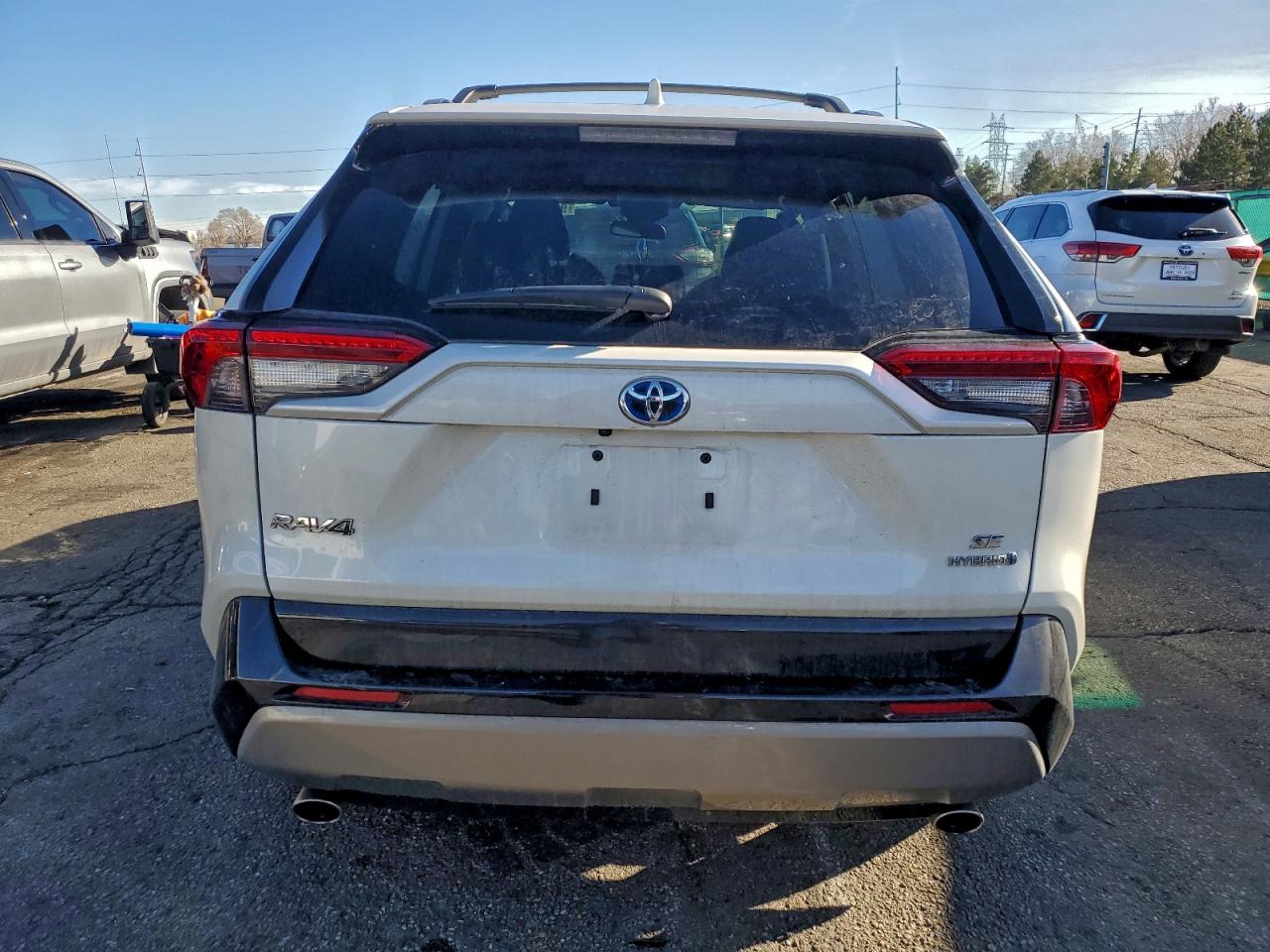 2022 TOYOTA RAV4 SE photo 6