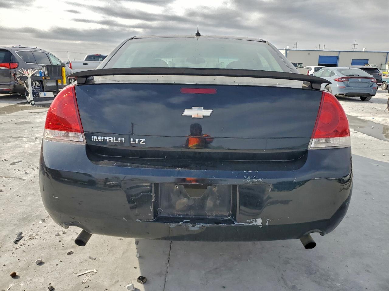2012 CHEVROLET IMPALA LTZ photo 6