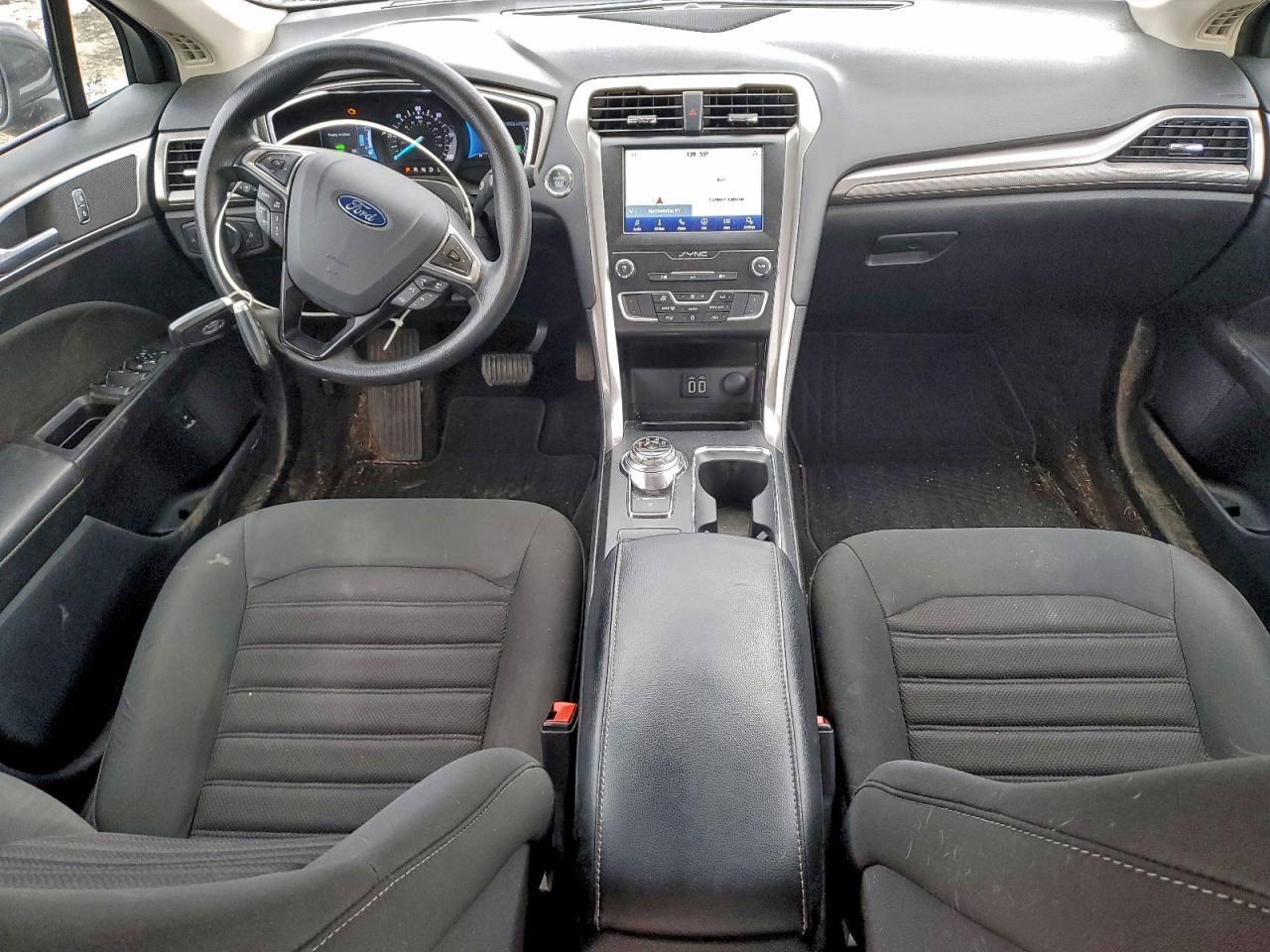 2019 FORD FUSION SE photo 8