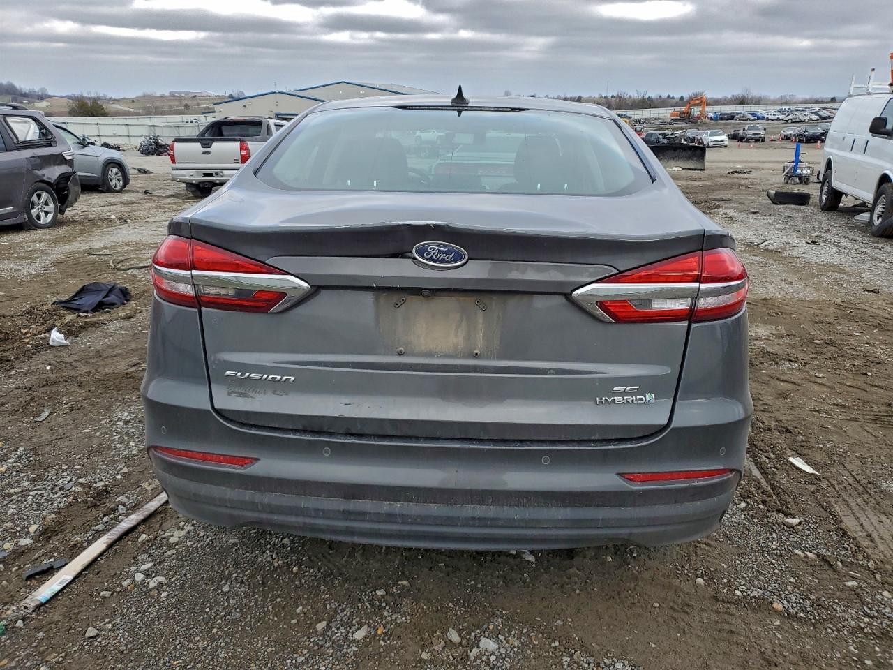 2019 FORD FUSION SE photo 6