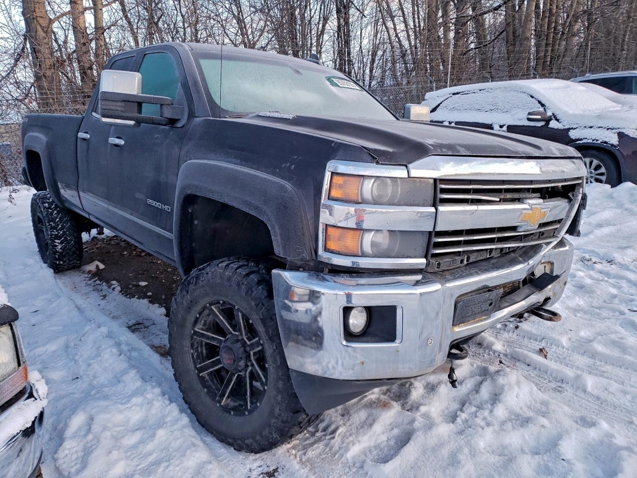 2015 CHEVROLET SILVERADO K2500 HEAVY DUTY LTZ photo 4