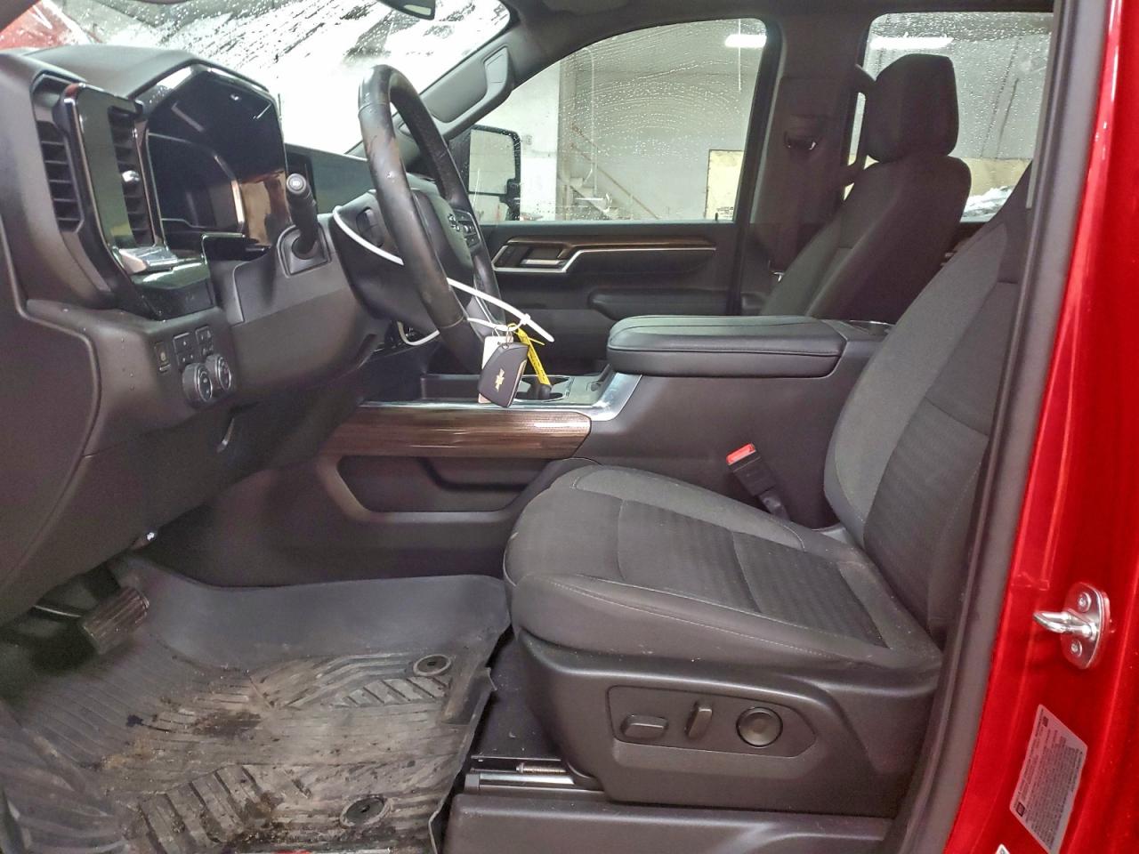 2024 CHEVROLET SILVERADO K2500 HEAVY DUTY LT photo 13