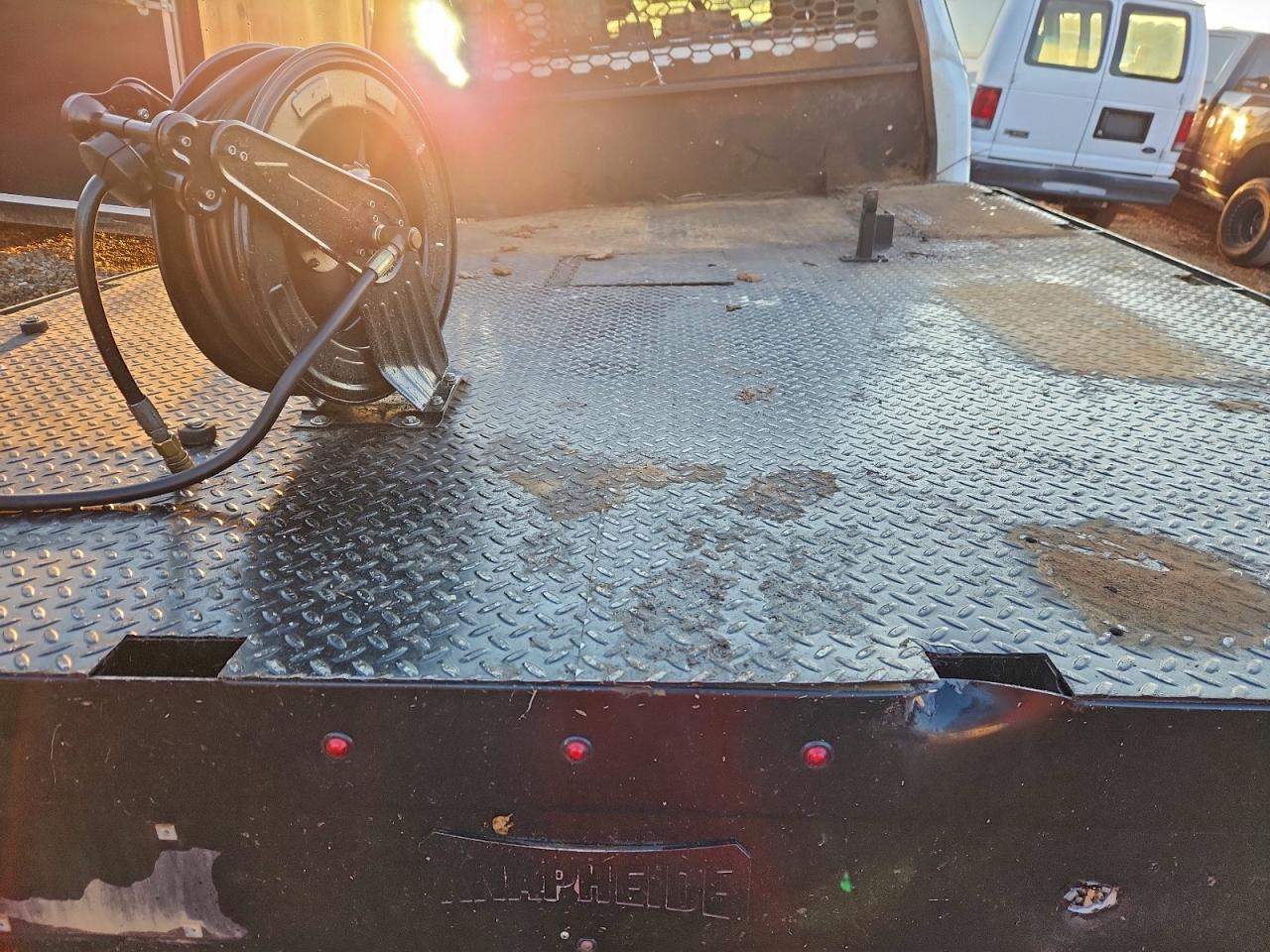 2021 CHEVROLET SILVERADO FLATBED TRUCK photo 19