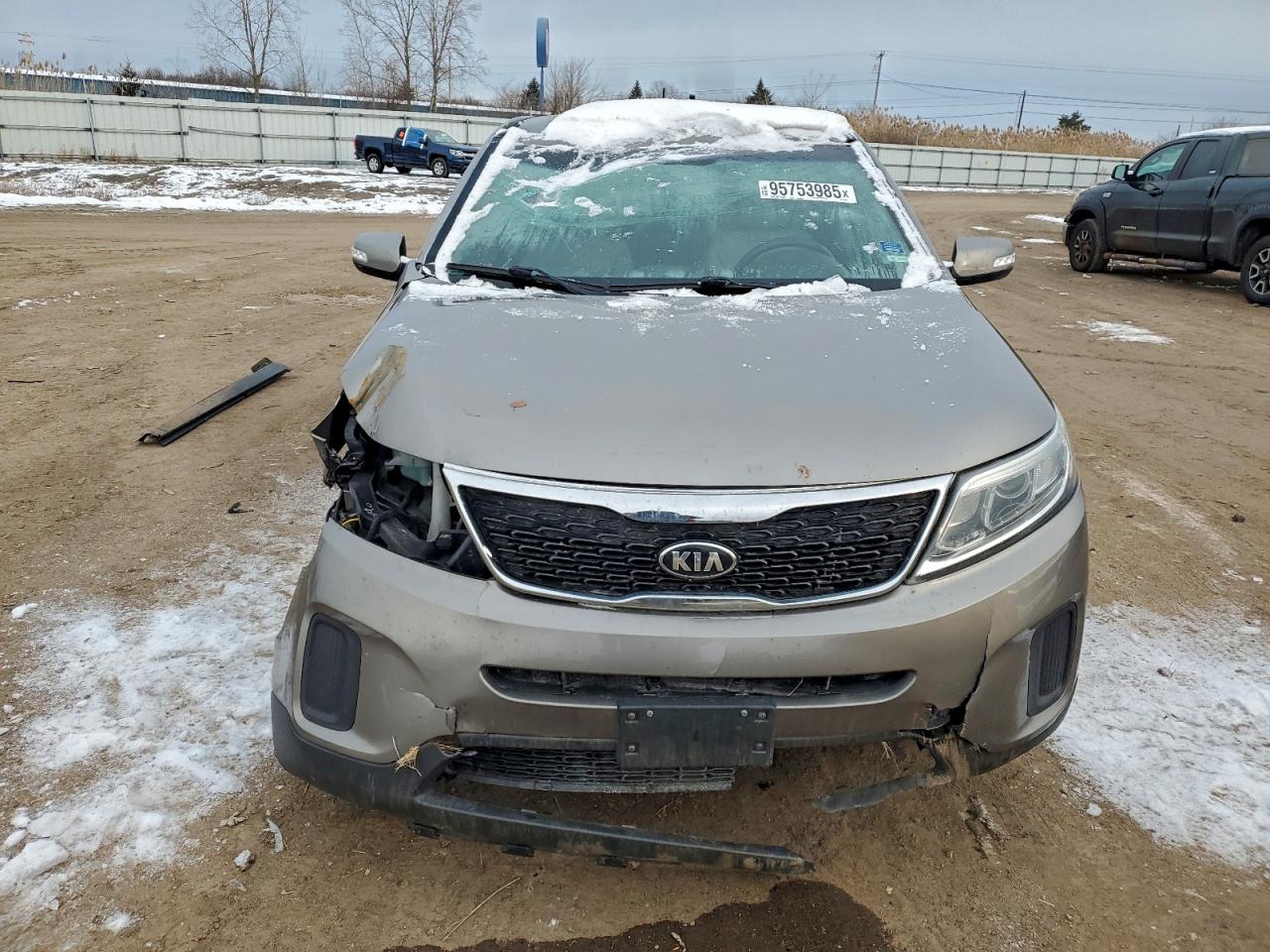 2015 KIA SORENTO LX photo 13
