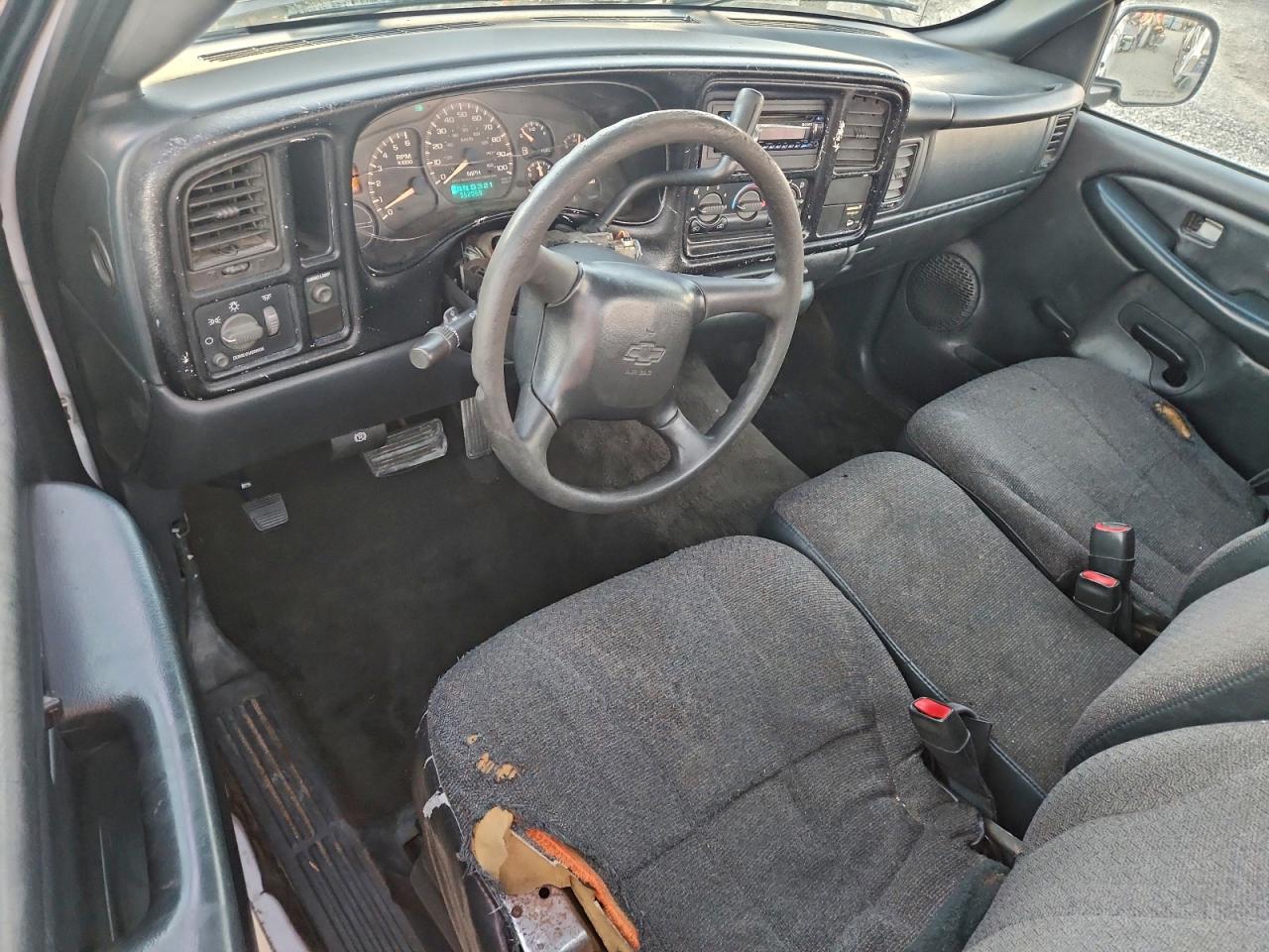2000 CHEVROLET SILVERADO C1500 photo 8