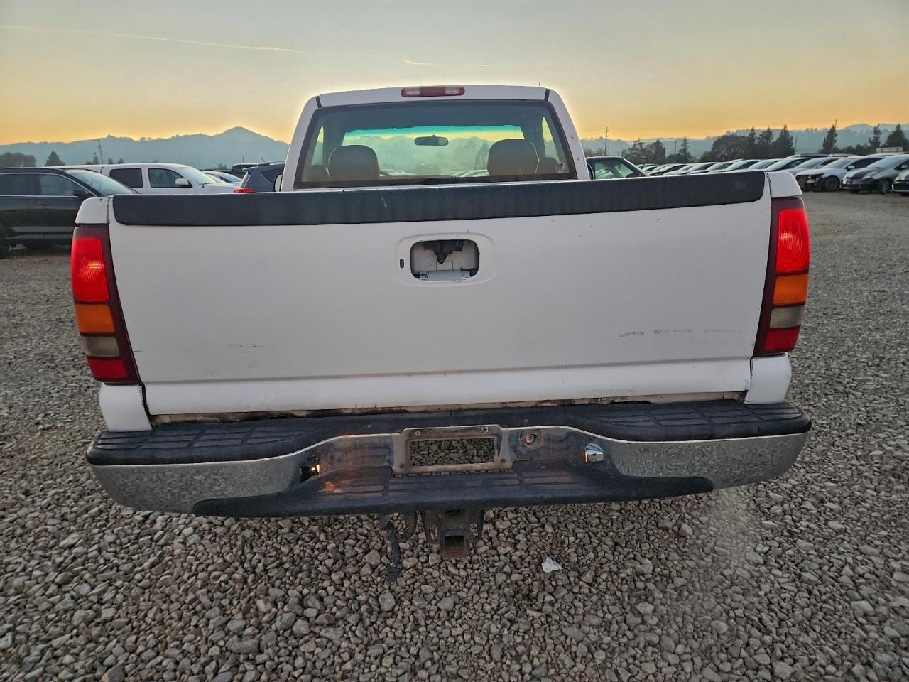 2000 CHEVROLET SILVERADO C1500 photo 6