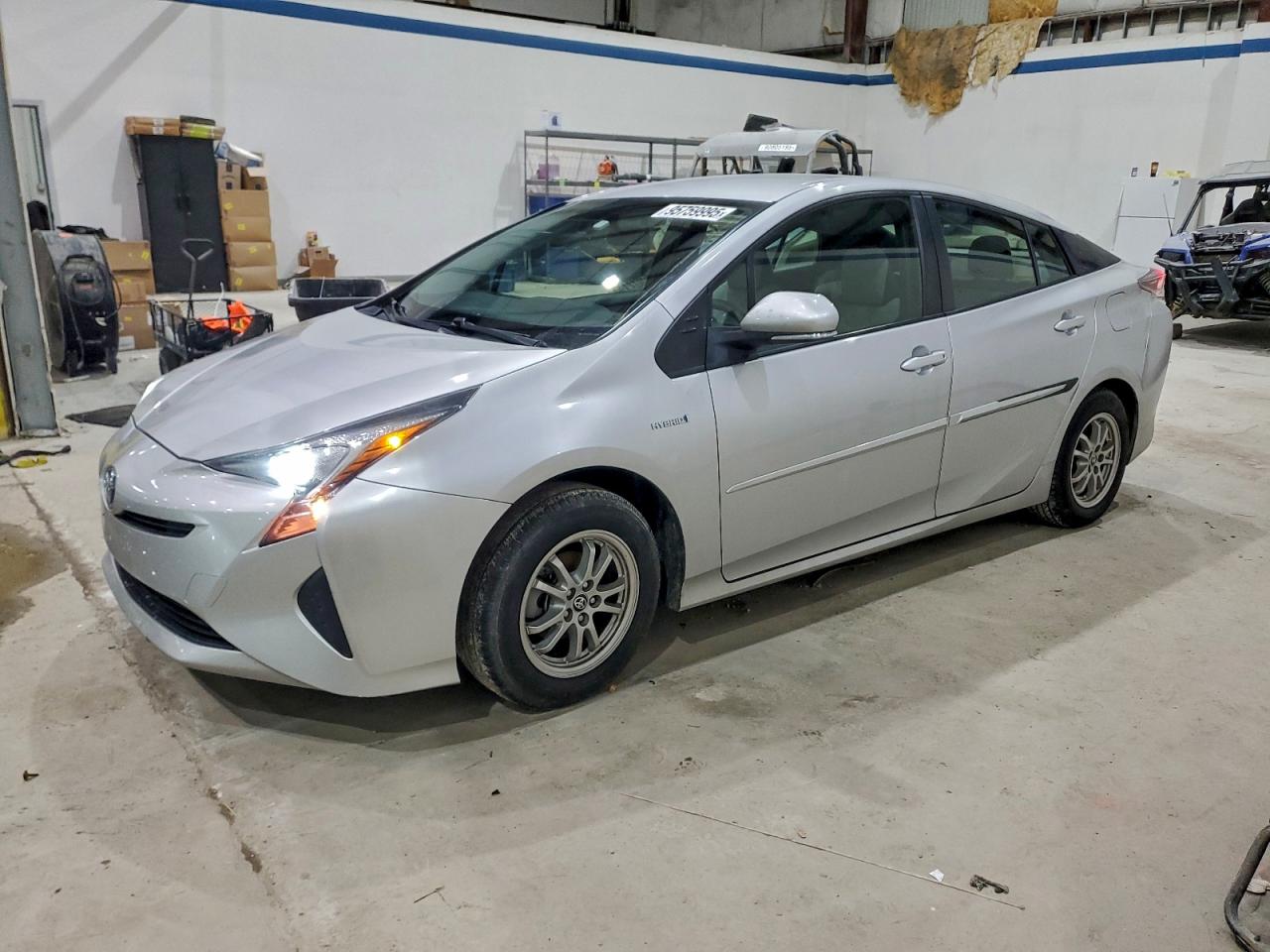 2016 TOYOTA PRIUS