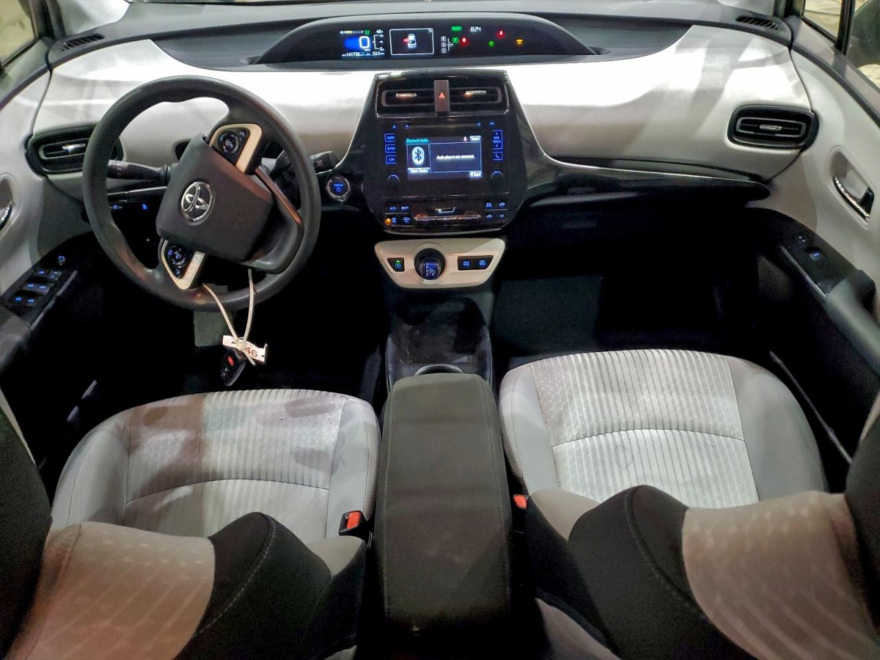 2016 TOYOTA PRIUS TWO photo 15