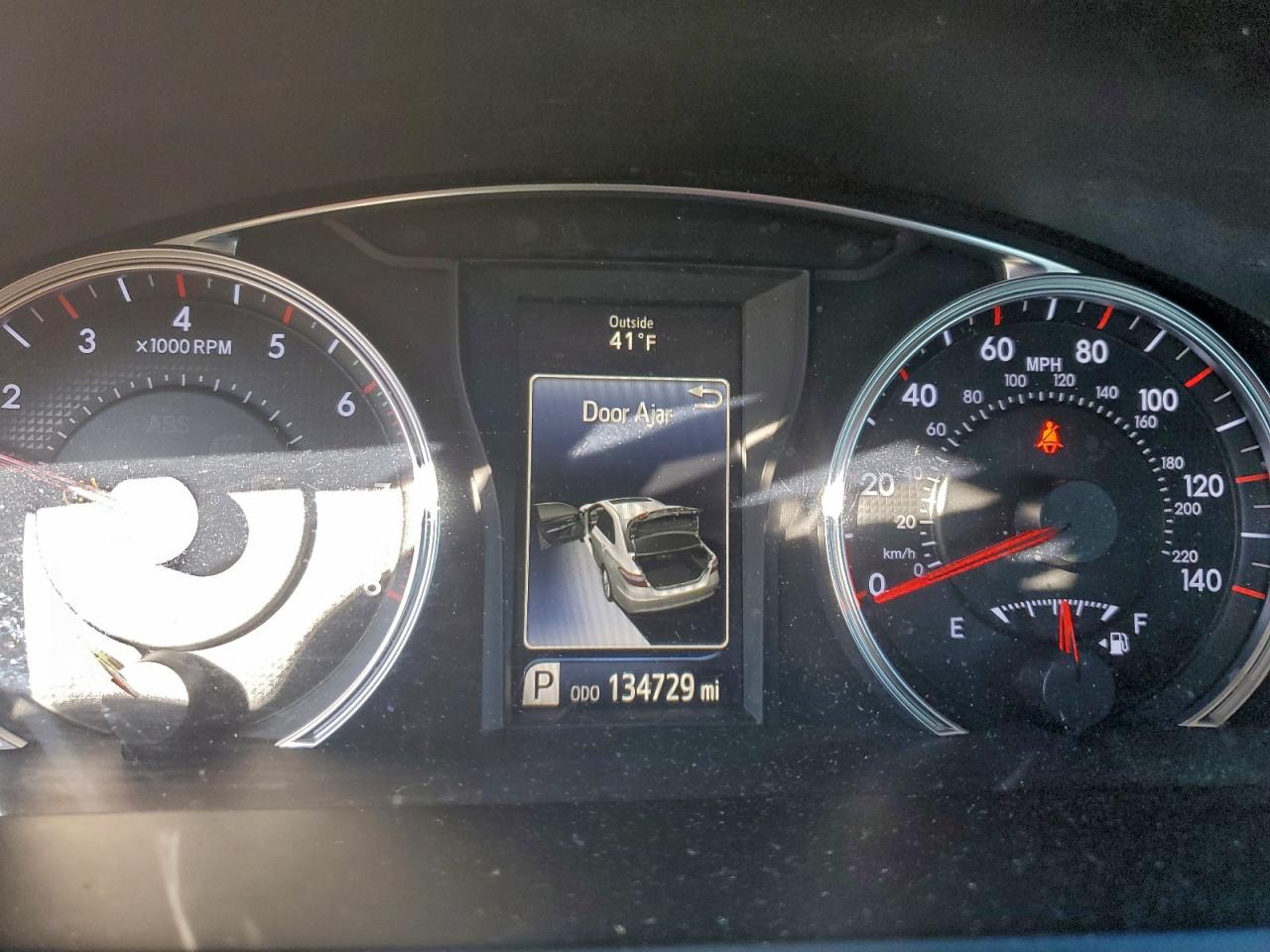 2015 TOYOTA CAMRY LE photo 16