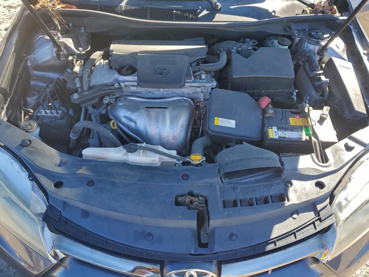 2015 TOYOTA CAMRY LE photo 20
