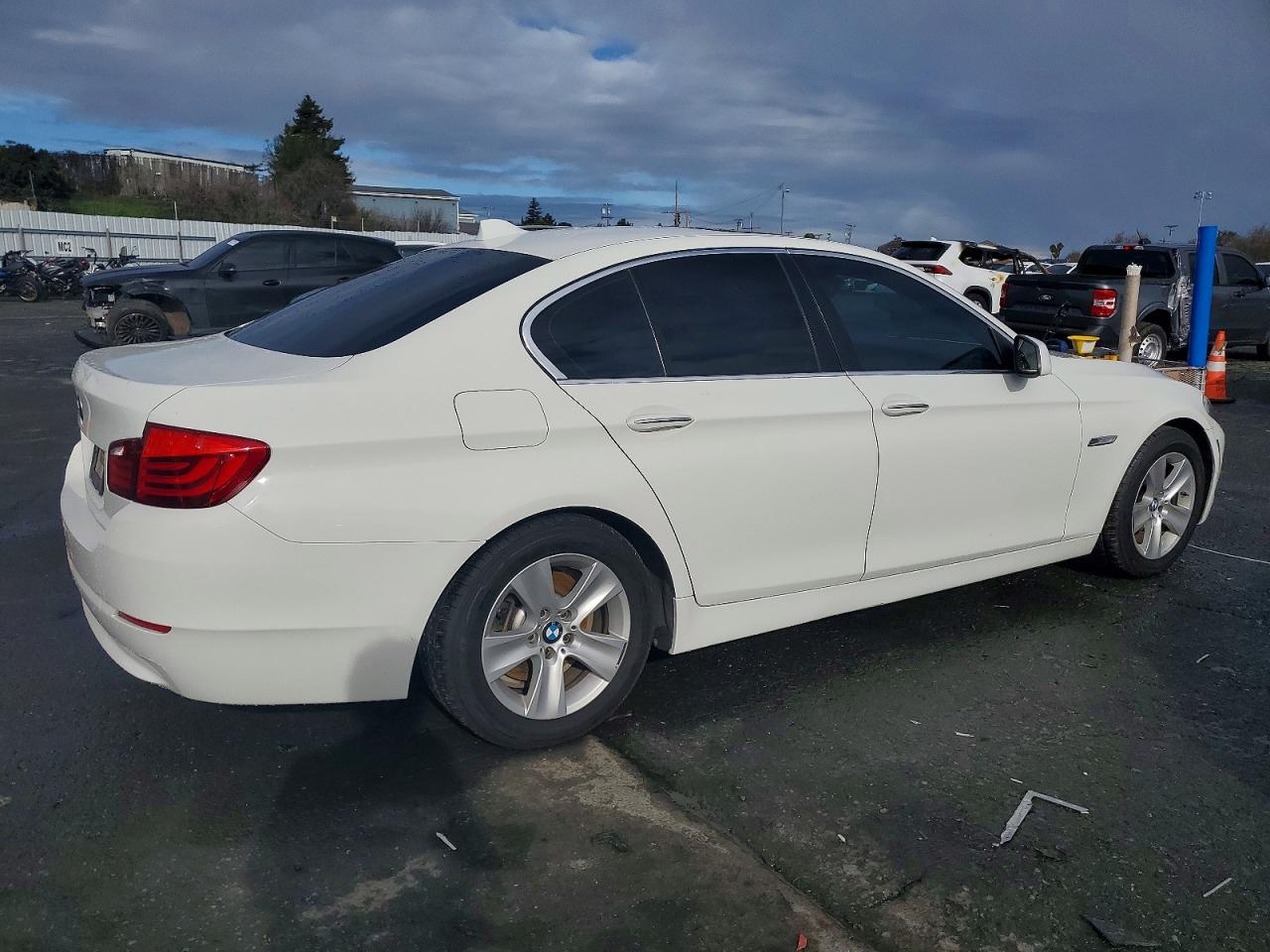 2013 BMW 528 I photo 3