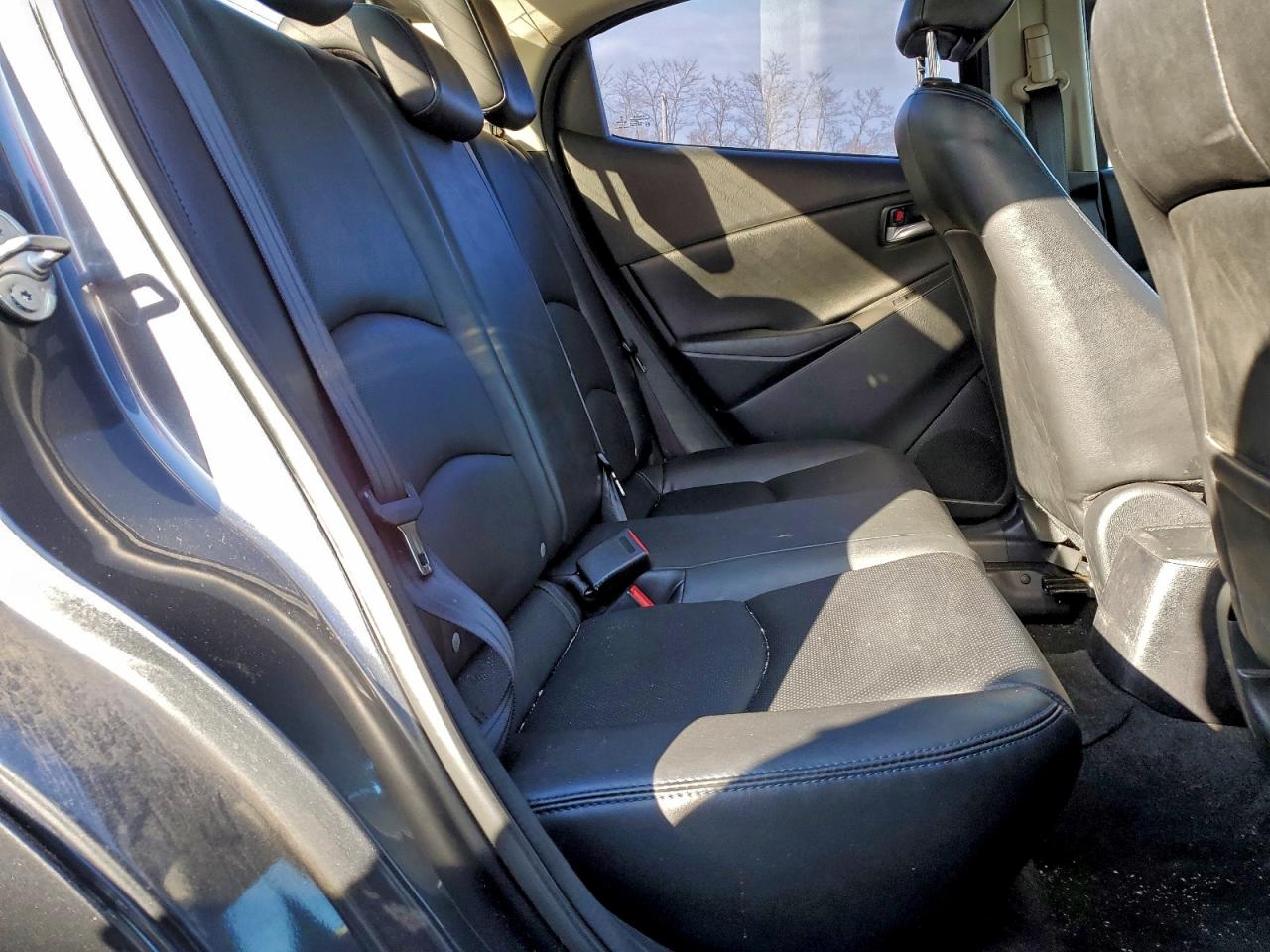 2019 TOYOTA YARIS L photo 19