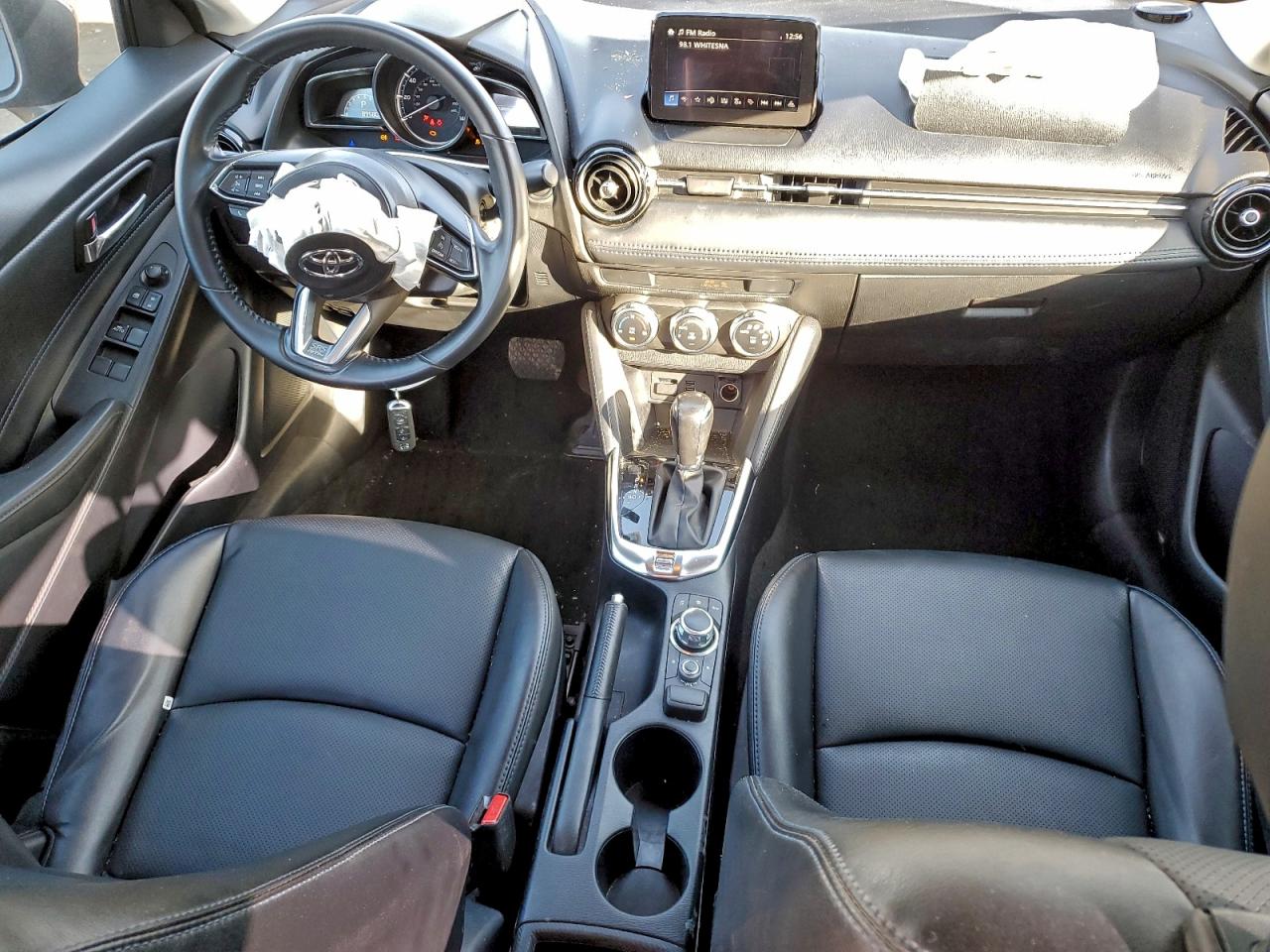 2019 TOYOTA YARIS L photo 15