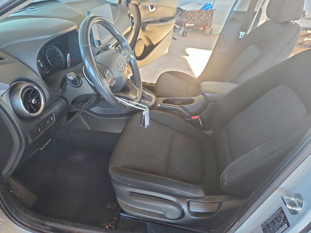 2022 HYUNDAI KONA SEL photo 13