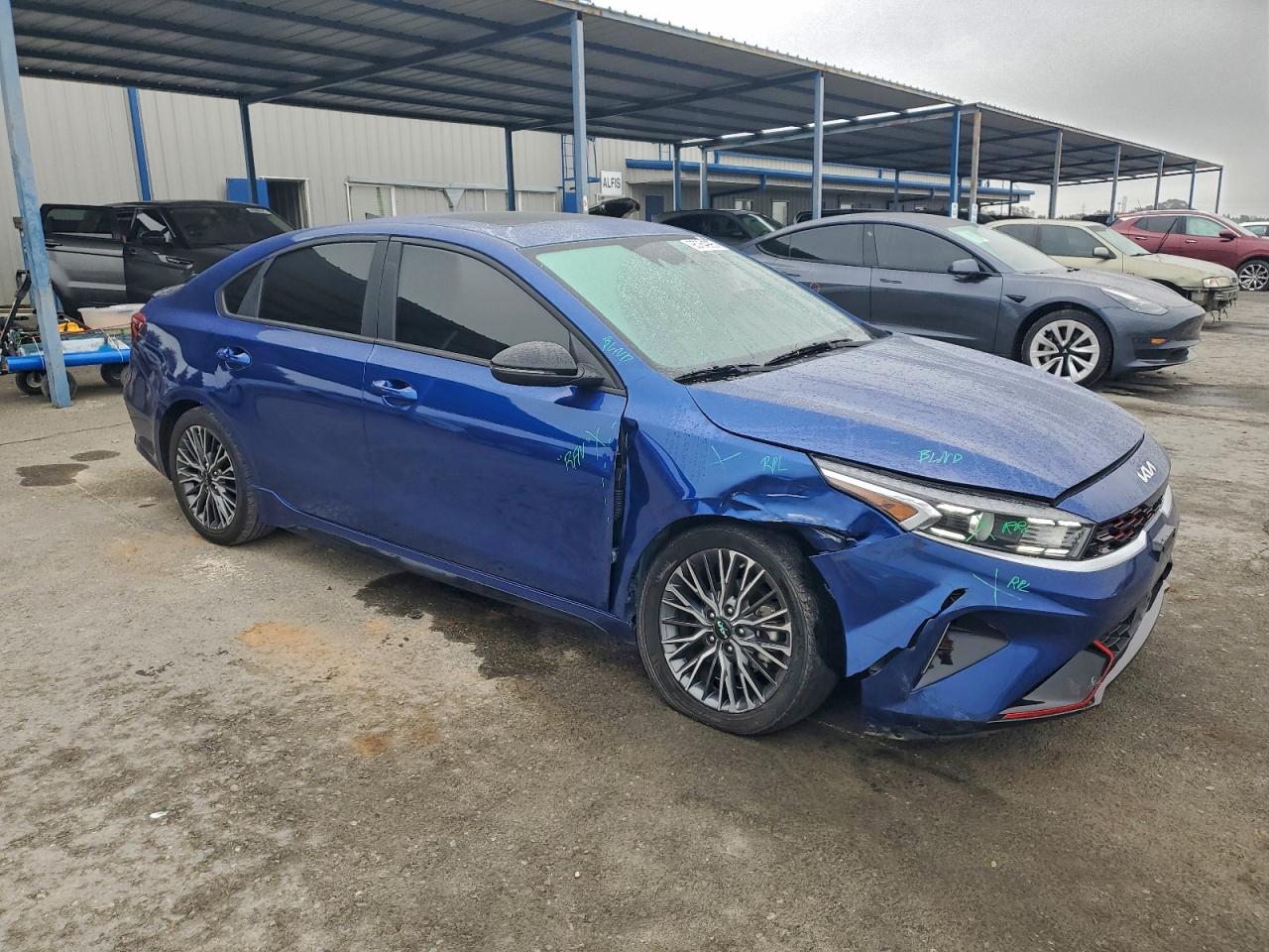 2024 KIA FORTE GT LINE photo 4