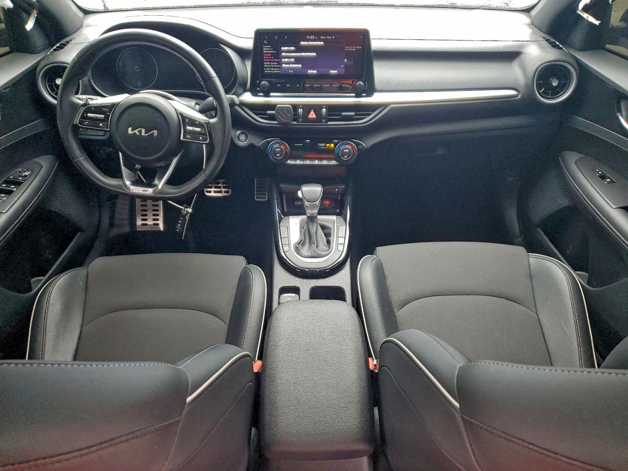 2024 KIA FORTE GT LINE photo 8