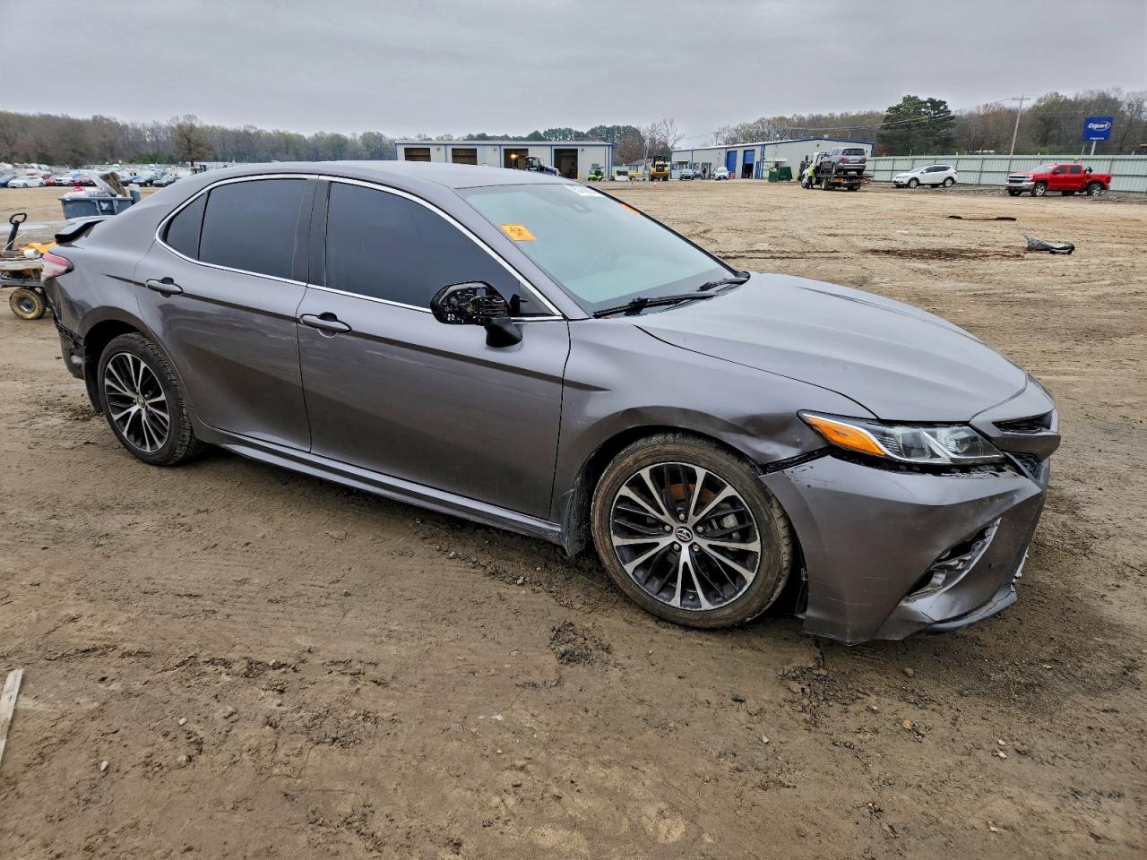 2019 TOYOTA CAMRY L photo 4
