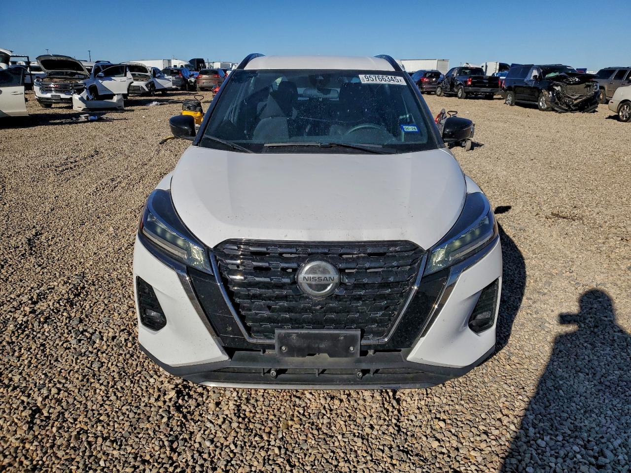 2021 NISSAN KICKS SR photo 5