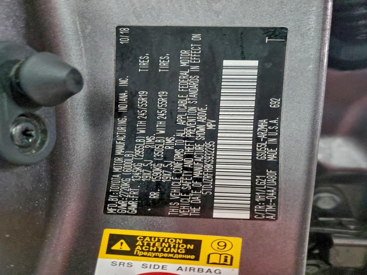2019 TOYOTA HIGHLANDER SE photo 14