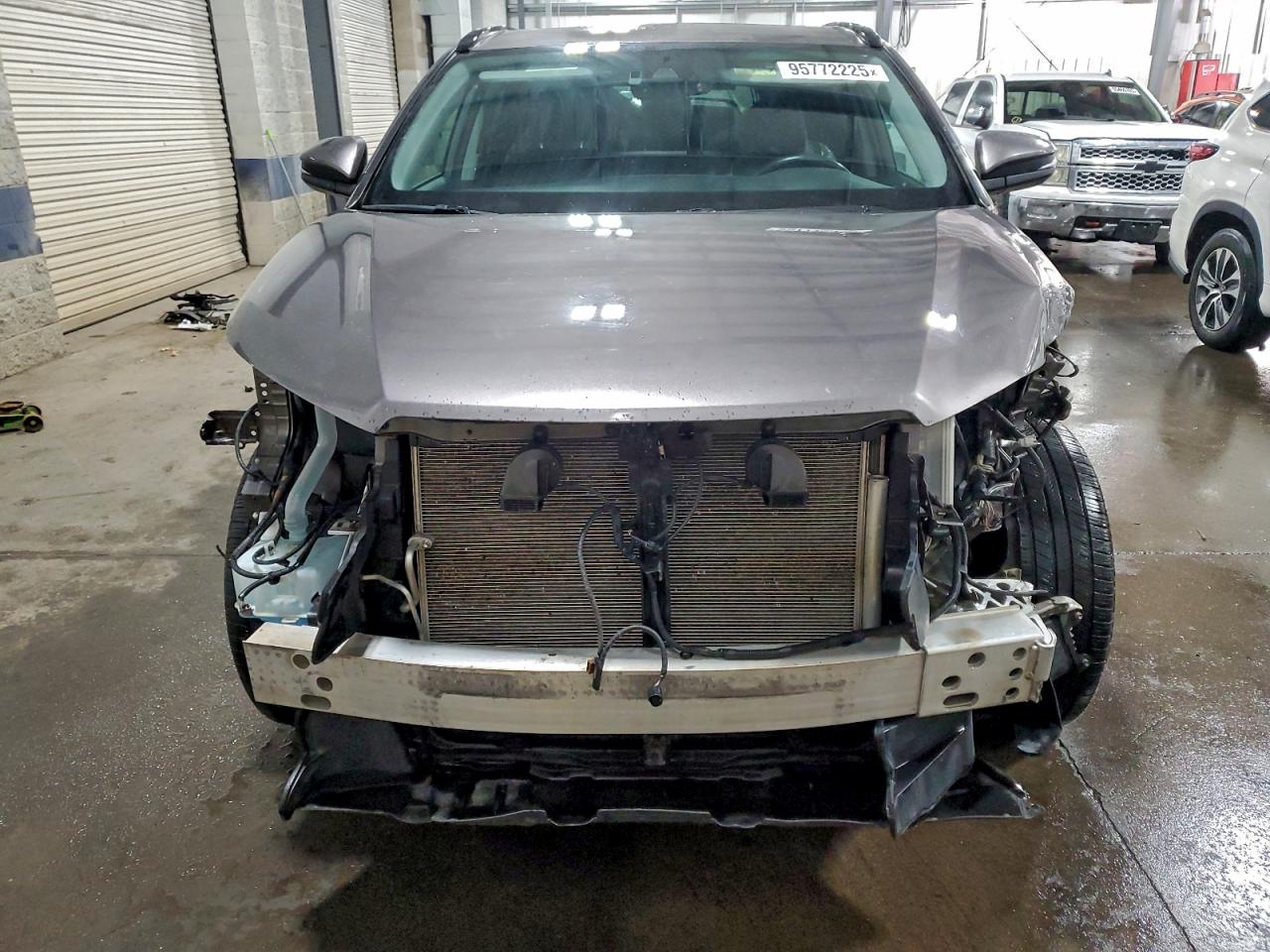 2019 TOYOTA HIGHLANDER SE photo 5