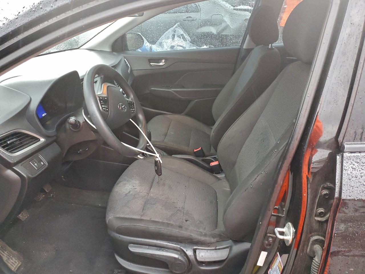 2019 HYUNDAI ACCENT SE photo 13
