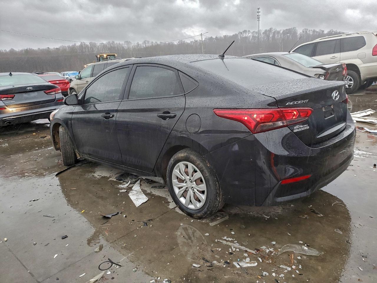 2019 HYUNDAI ACCENT SE photo 3
