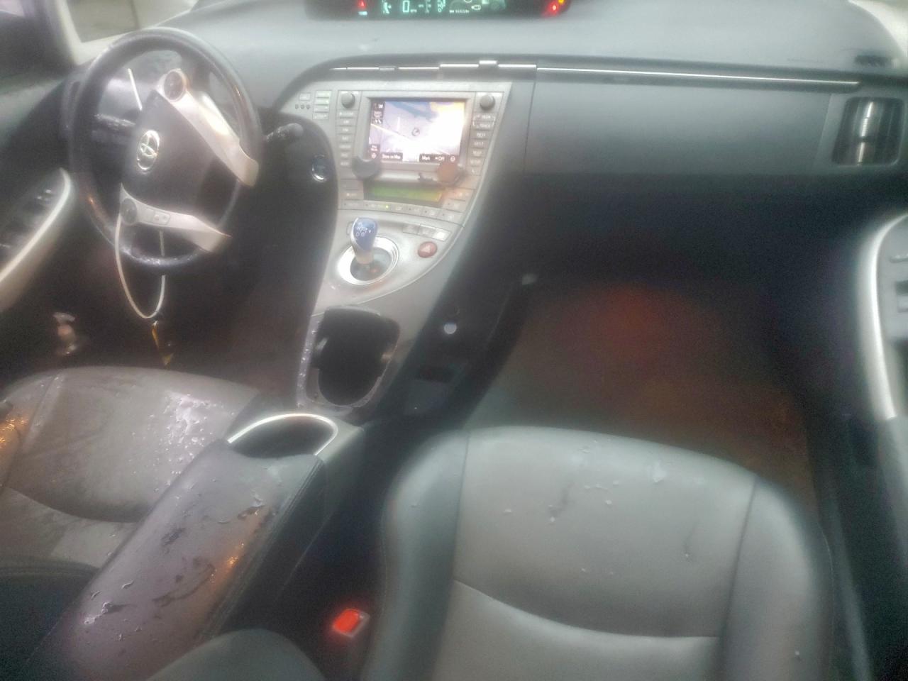 2014 TOYOTA PRIUS photo 15